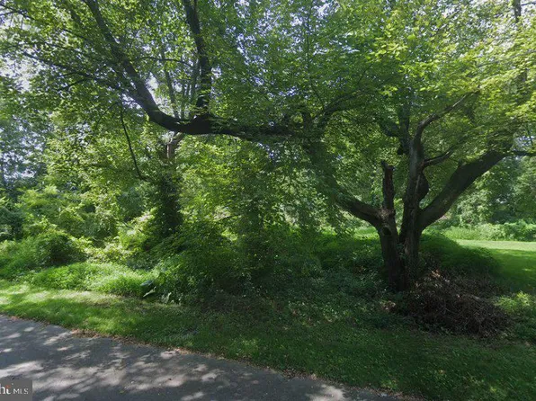 305 Poplar Ave, Newark, DE 19711