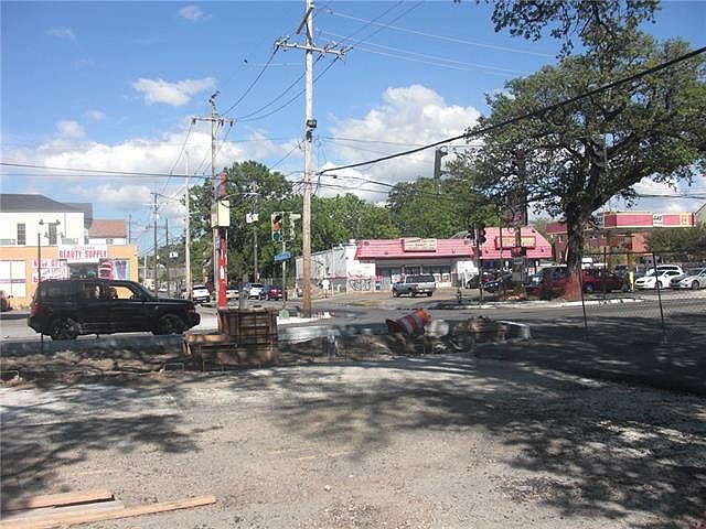 1st image of 1700 Louisiana Ave