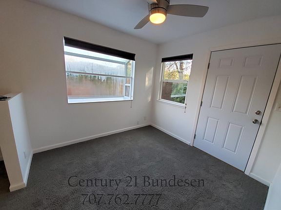 4th image of 19057 Linden St