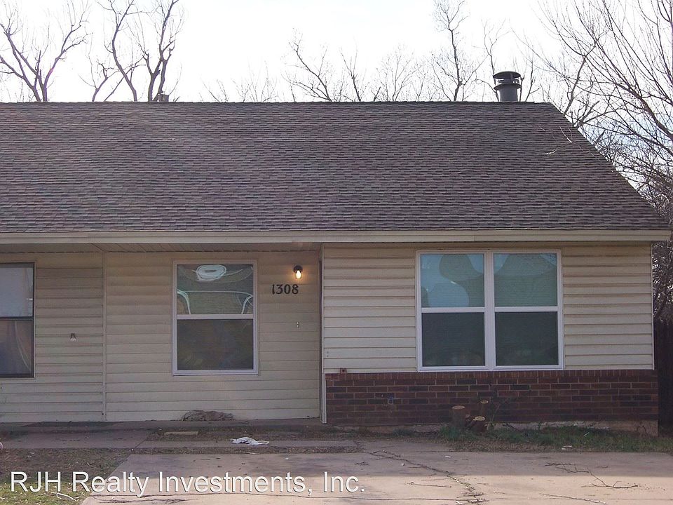 1st image of 1312 Glen Oaks Ct #1308