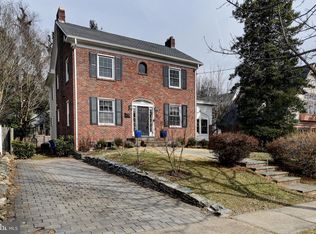 4607 Hunt Ave, Chevy Chase, MD 20815