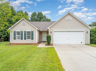 3823 Ranier Ct, Walkertown, NC 27051