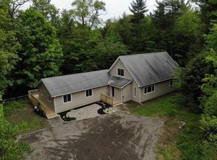 17 Whitaker Rd, New Salem, MA 01355