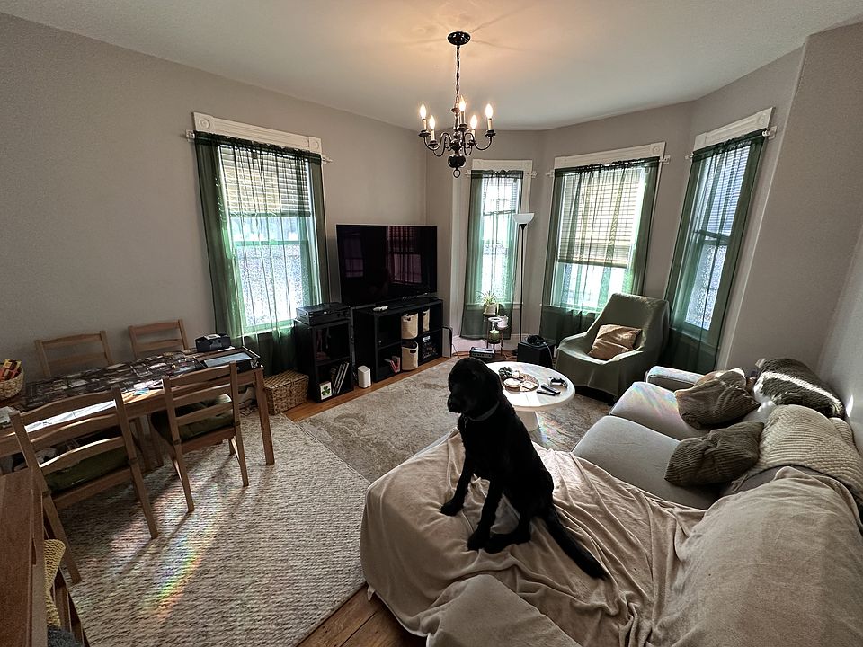 1st image of 47 Cornwall St #1
