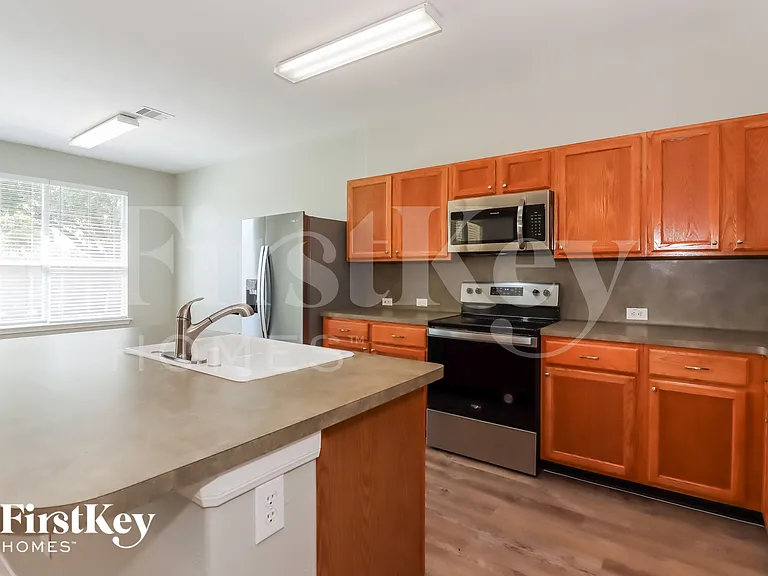 11319 Sandermeyer Dr — Photo 5