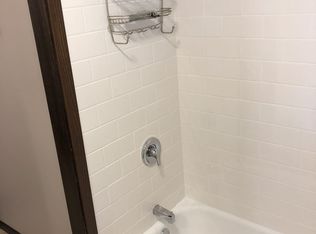 2416 5th St SW APT B, Rochester, MN 55902