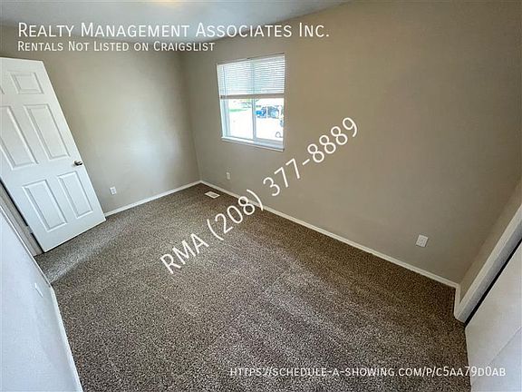 3rd image of 1339 W Sandalwood Dr