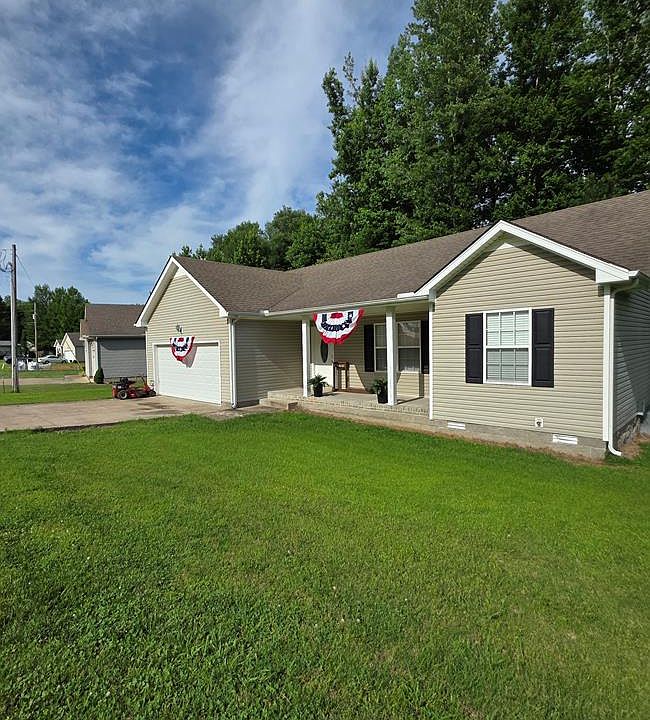 1st image of 189 Foxfire Rd