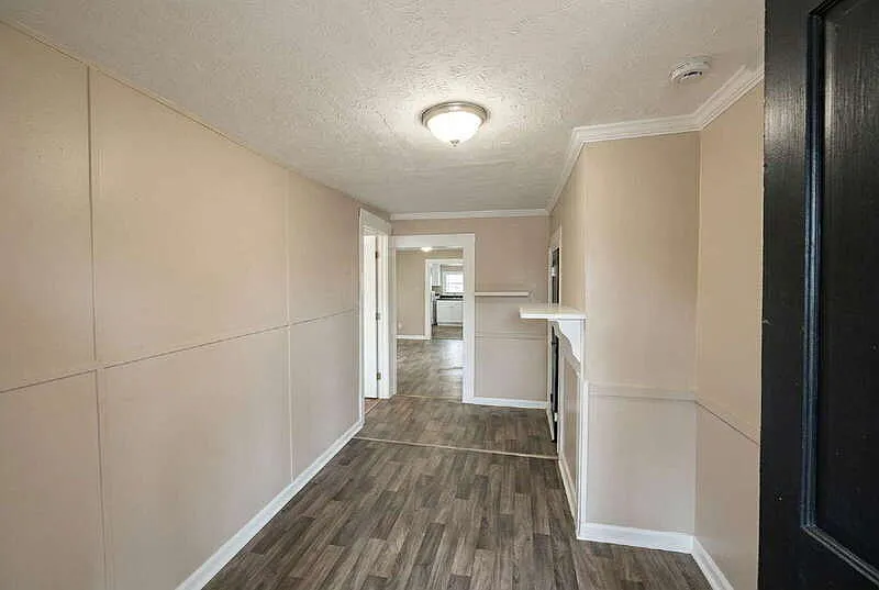 218 Irving Avenue - 1 — Photo 4