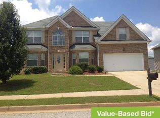 556 Hamlet Dr, Hampton, GA 30228