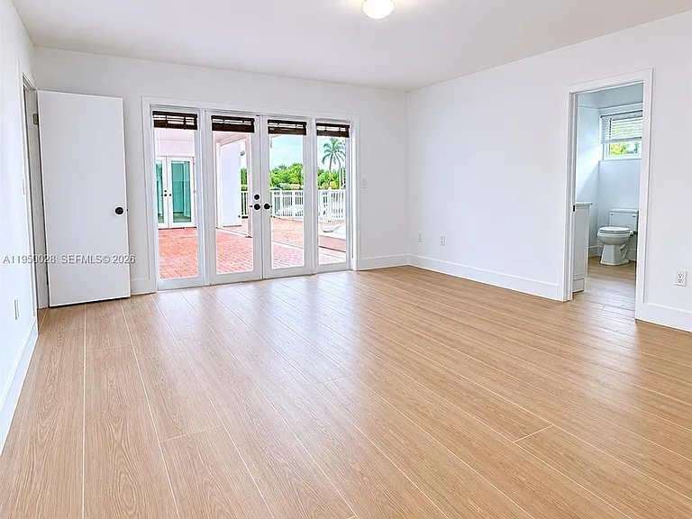 13005 Zambrana St — Photo 11