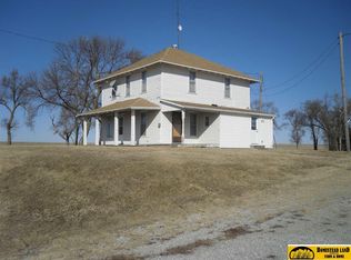 6384 E Us Highway 136, Beatrice, NE 68310