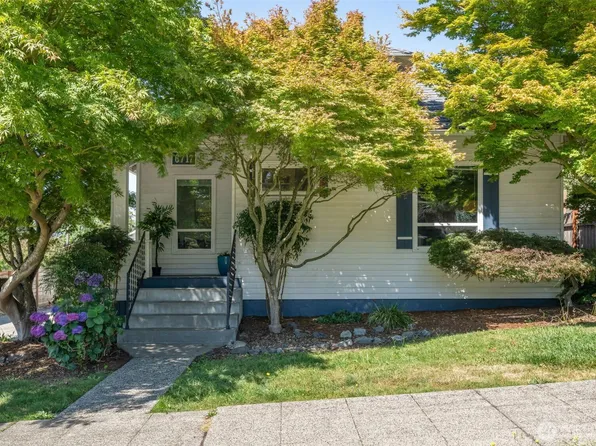 6717 26th Avenue NW, Seattle, WA 98117