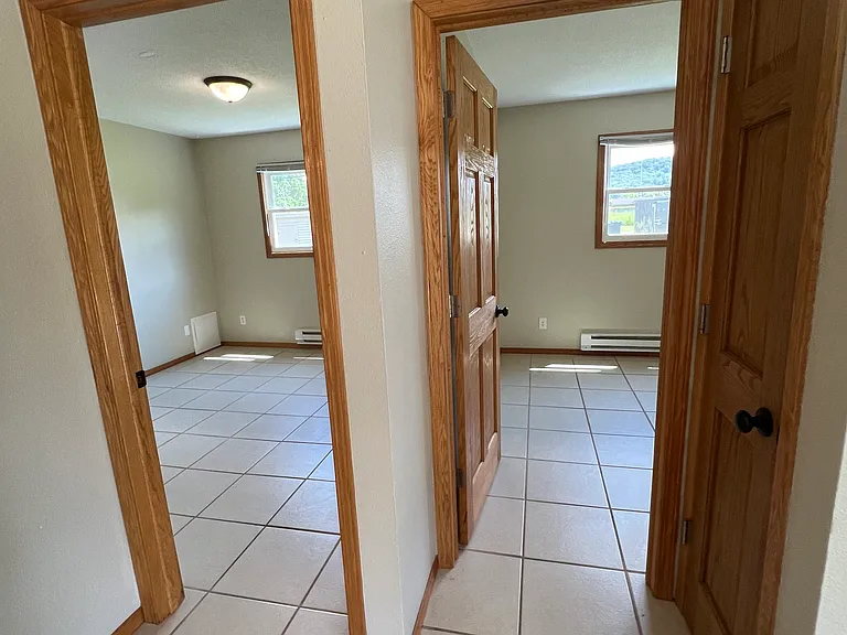 627 Welshire Dr #B — Photo 4