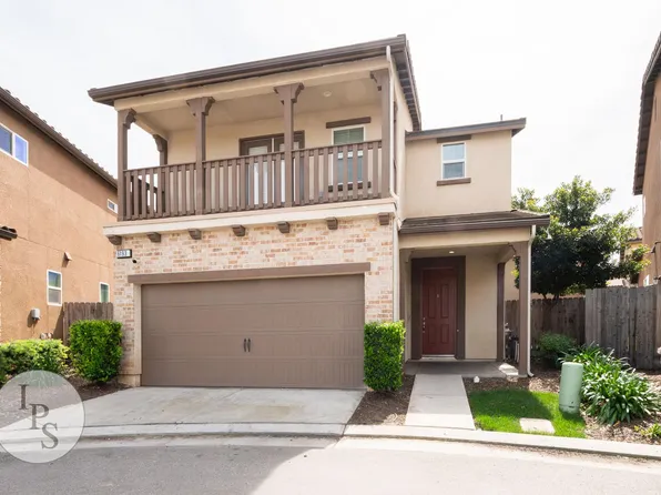 6193 E Brick Dr, Fresno, CA 93727