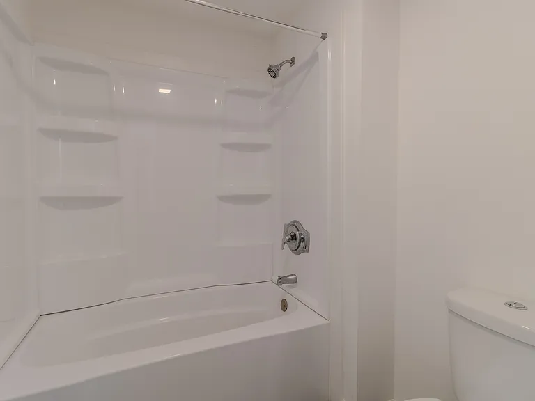 The Tides 1510 Veterans Dr — Photo 42