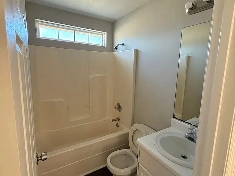 4331 Sanderling Dr — Photo 10