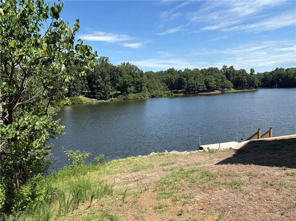 143 Reserve Dr, Mocksville, NC 27028