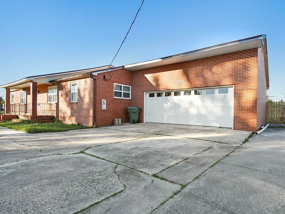 607 N Star Ave