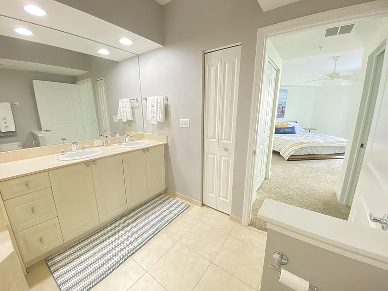 215 NW Flagler Ave #202 — Photo 15
