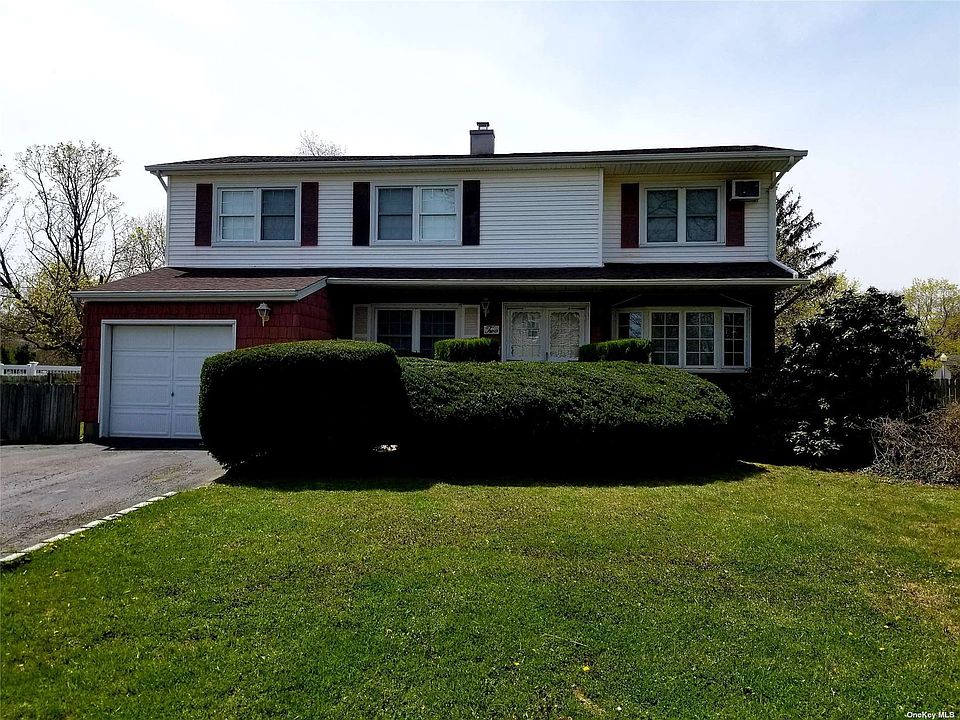 2nd image of 2 Parkside Dr