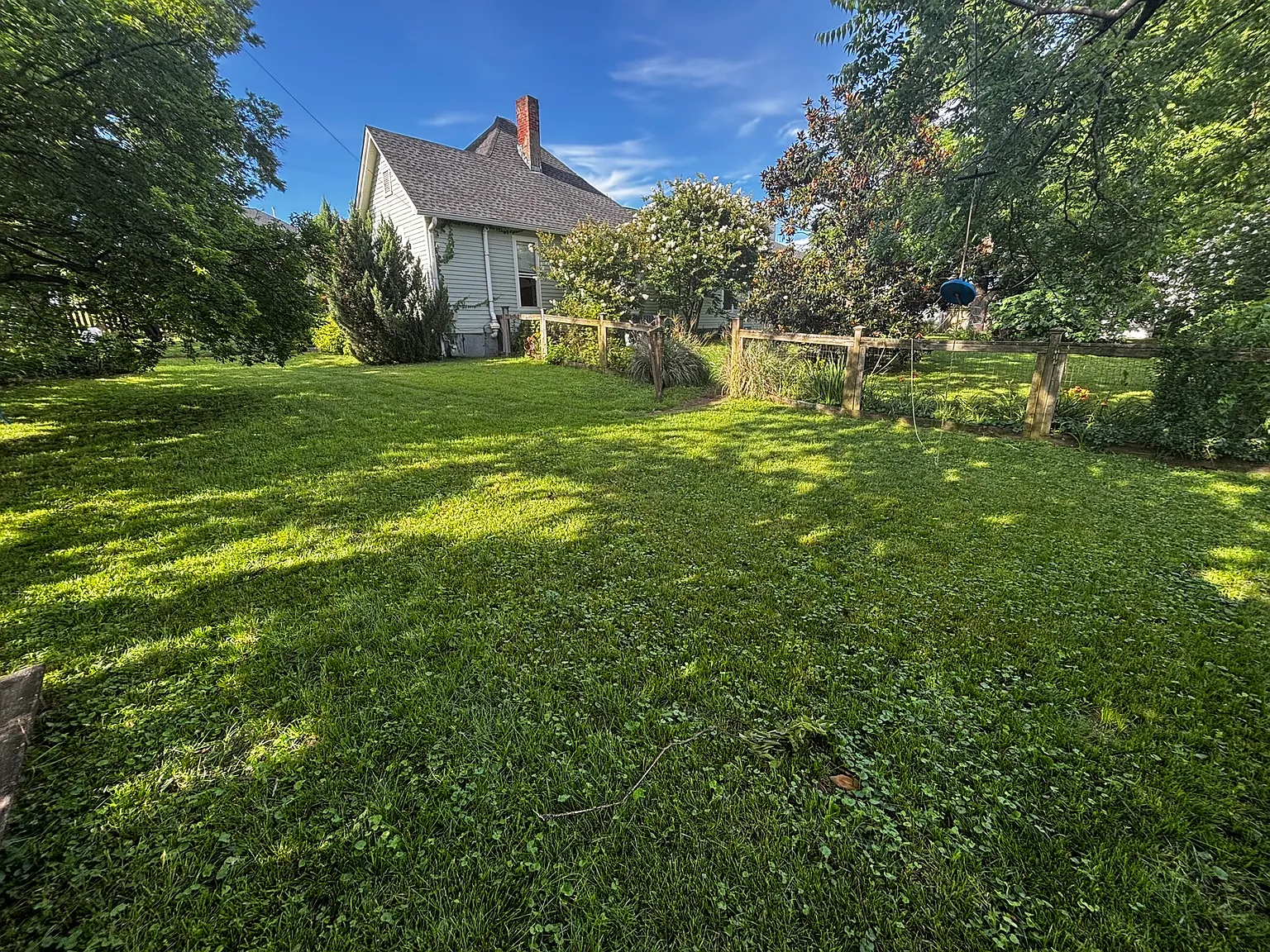 4 bed, 2432 sqft, $4,500 — Photo 4