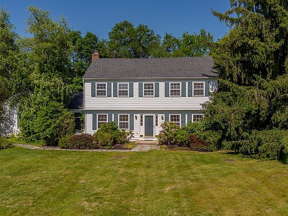 3rd image of 1165 Bear Tavern Rd