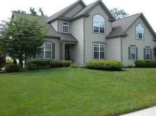 9280 Creighton Dr, Powell, OH 43065