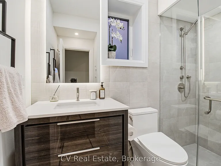 46 Bernard Ave — Photo 30