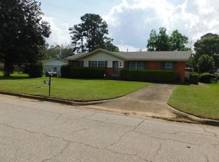 2403 Whispering Pines Cir, Albany, GA 31707
