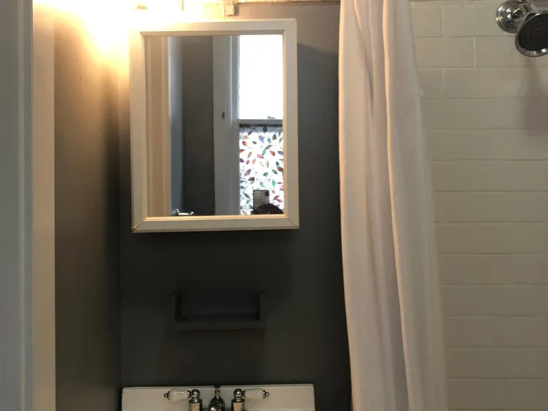 3102 N Southport Ave #2F — Photo 11