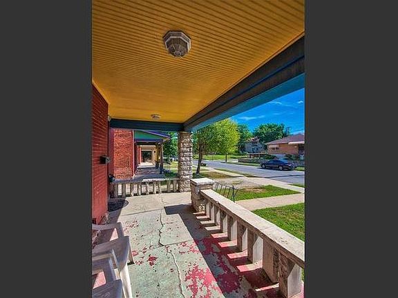 2nd image of 510 Bellefontaine Ave APT 1
