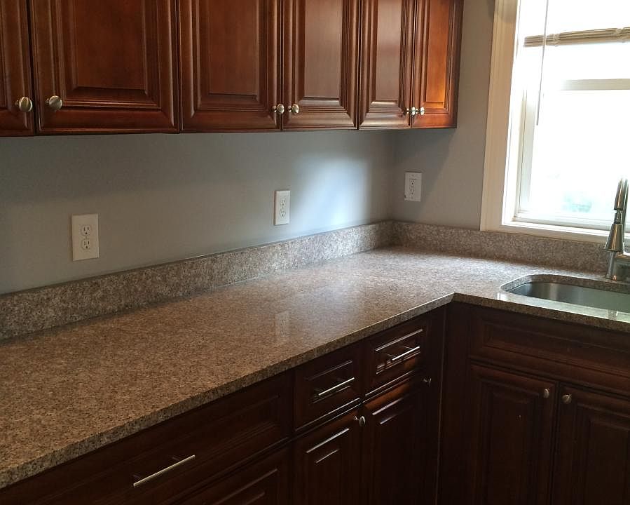 1st image of 27 Carrington Ave #1