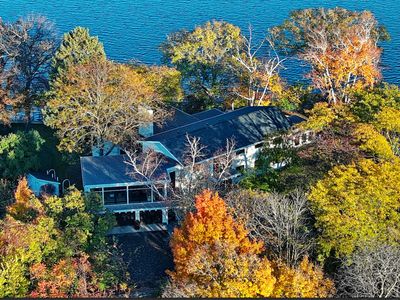 1300 Bracketts Point Rd, Wayzata, MN, 55391
