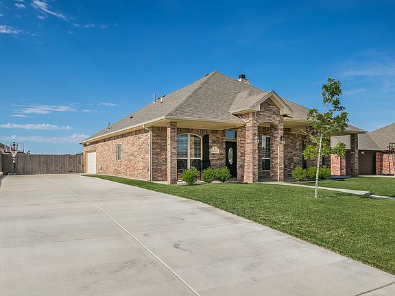 2nd image of 6 Cody Ln