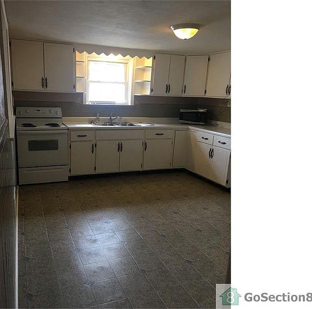 1st image of 747 Erskine Ave