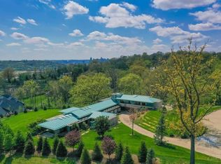 2501 Grandin Rd, Cincinnati, OH 45208