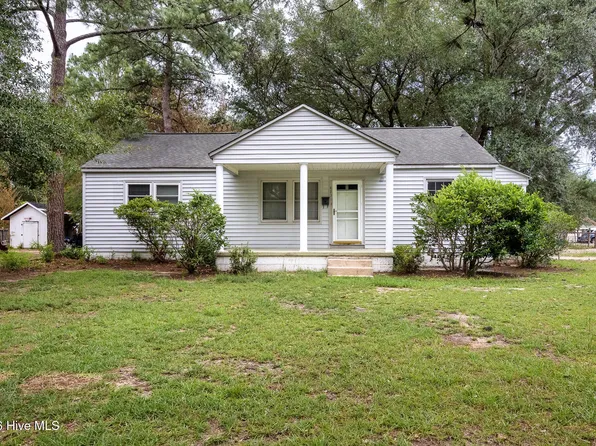 413 Seymour Street, Aberdeen, NC 28315