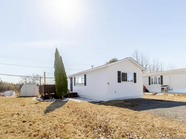 31 Leafwood Cres, Fredericton, NB E3B 6N6