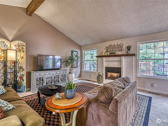 4th image of 3929 SE Conifer Park Drive