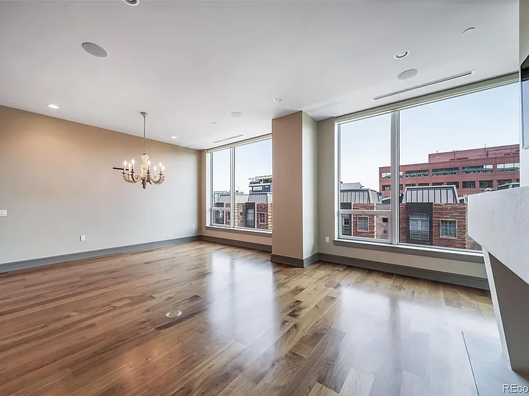 100 Detroit St #403 — Photo 8