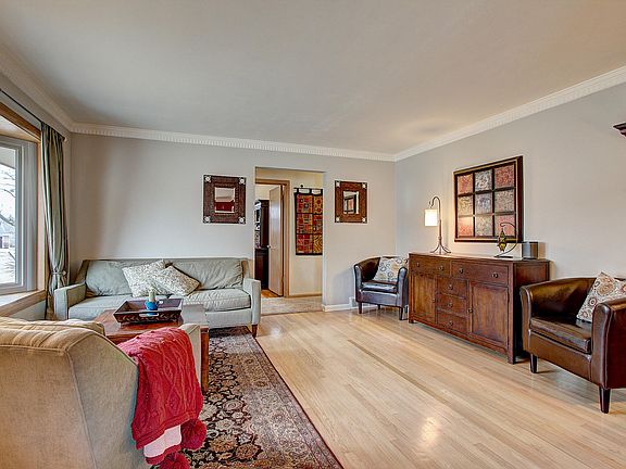 5th image of 2044 Sunset Ct