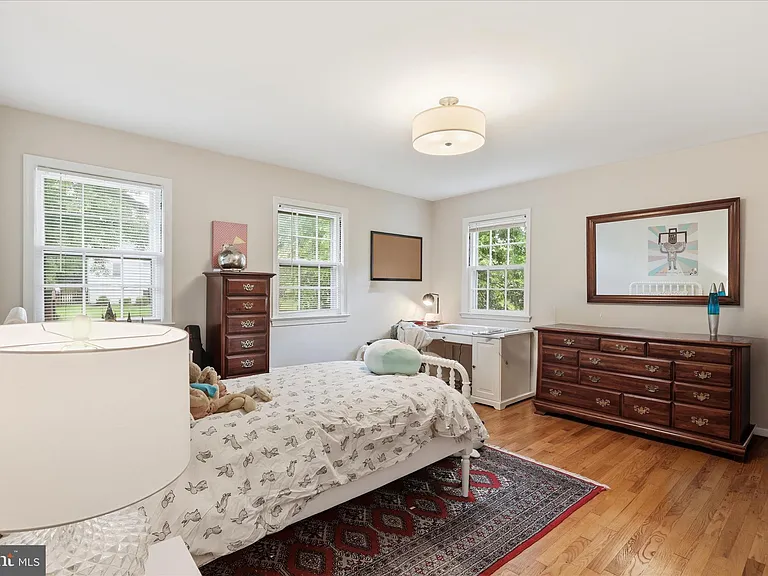 108 Oakmont Ct NE — Photo 21