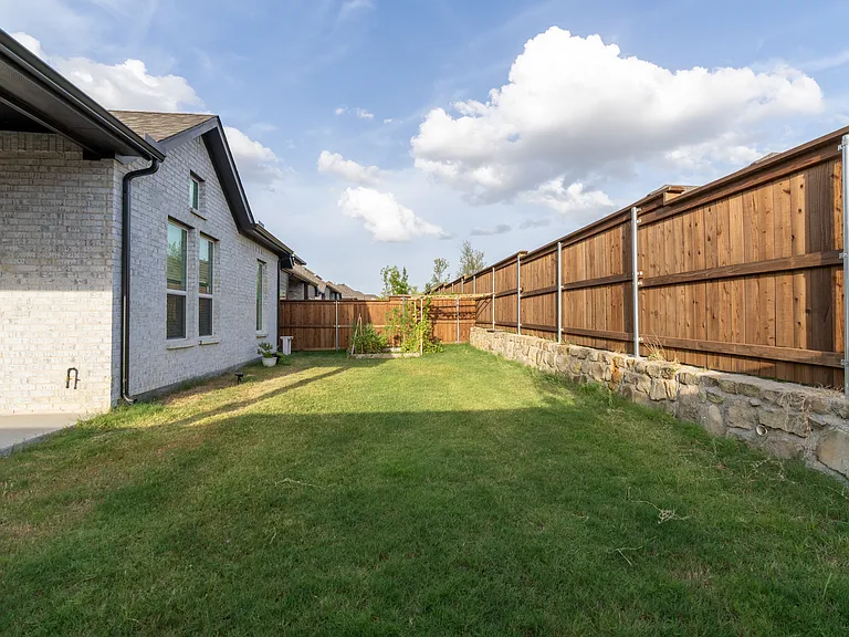 14421 McClint St — Photo 50