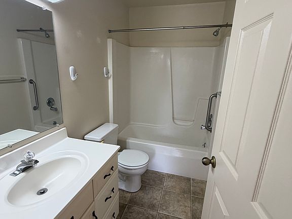 5th image of 147 Sunflower Dr