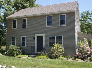 30 Mayflower Rd, Leicester, MA 01524