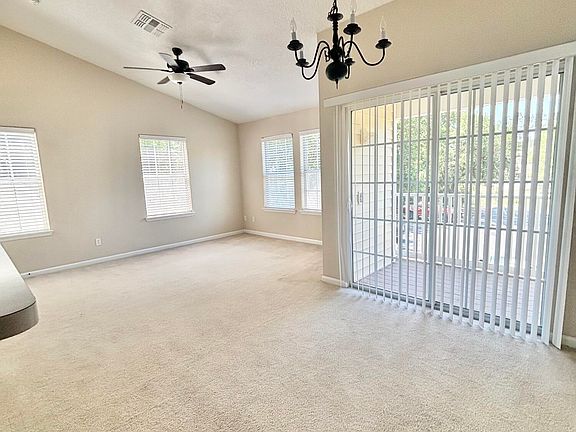 4th image of 575 OAKLEAF PLANTATION Parkway #412