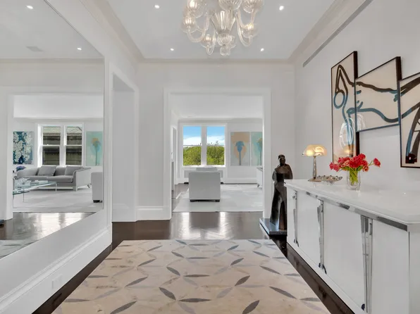 988 5th Avenue image 5 of 13