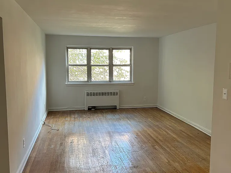 134-25 Cherry Ave #2B — Photo 2