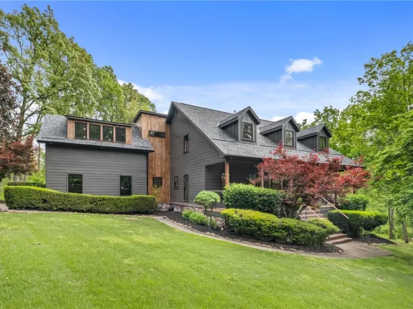 1 Saddleworth Pl, Bentonville, AR 72712